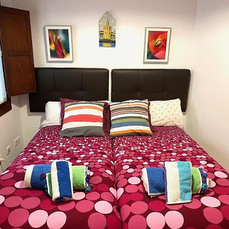Apartamento Centro Plaza Salvador, Wifi Free& Parking Opcional Sevilla Bagian luar foto