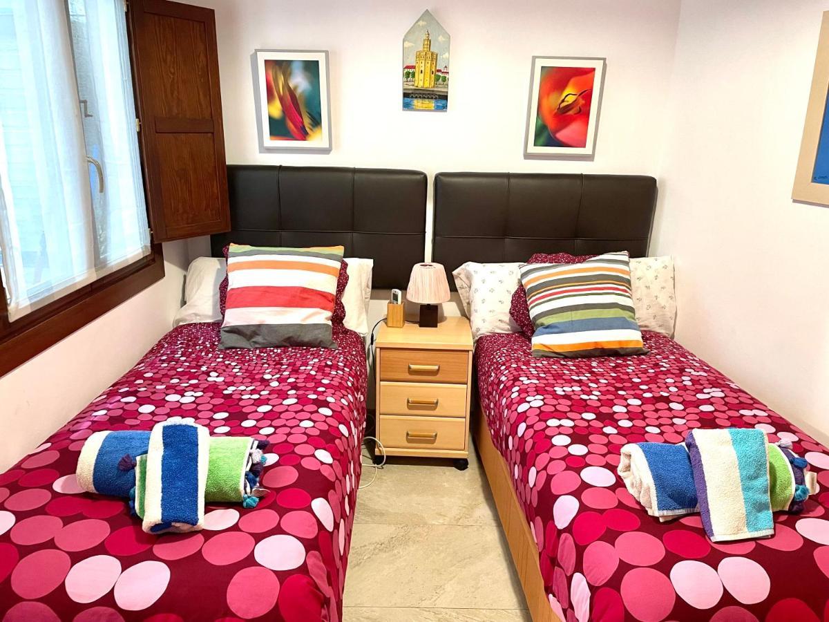 Apartamento Centro Plaza Salvador, Wifi Free& Parking Opcional Sevilla Bagian luar foto