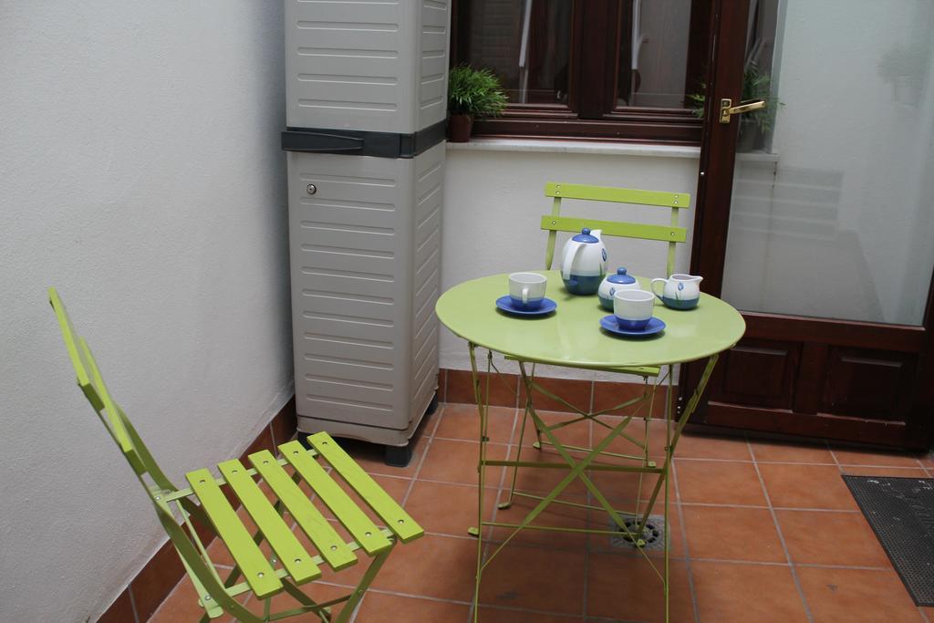 Apartamento Centro Plaza Salvador, Wifi Free& Parking Opcional Sevilla Bagian luar foto